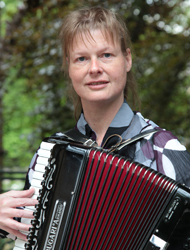 Sonja Tonn: Akkordeon, Mundharmonika