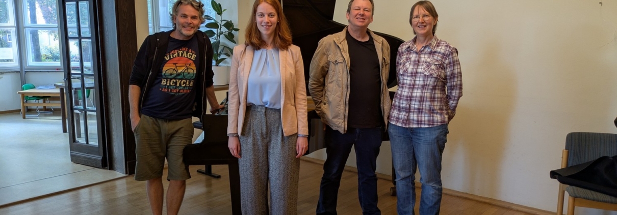 Im Namen der gesamten Lehrschaft, der Mitarbeiter und des Vorstandes und der Leitung der Mendelssohn Musikschule begrüßen wir Sie auf unserer Website ganz herzlich.